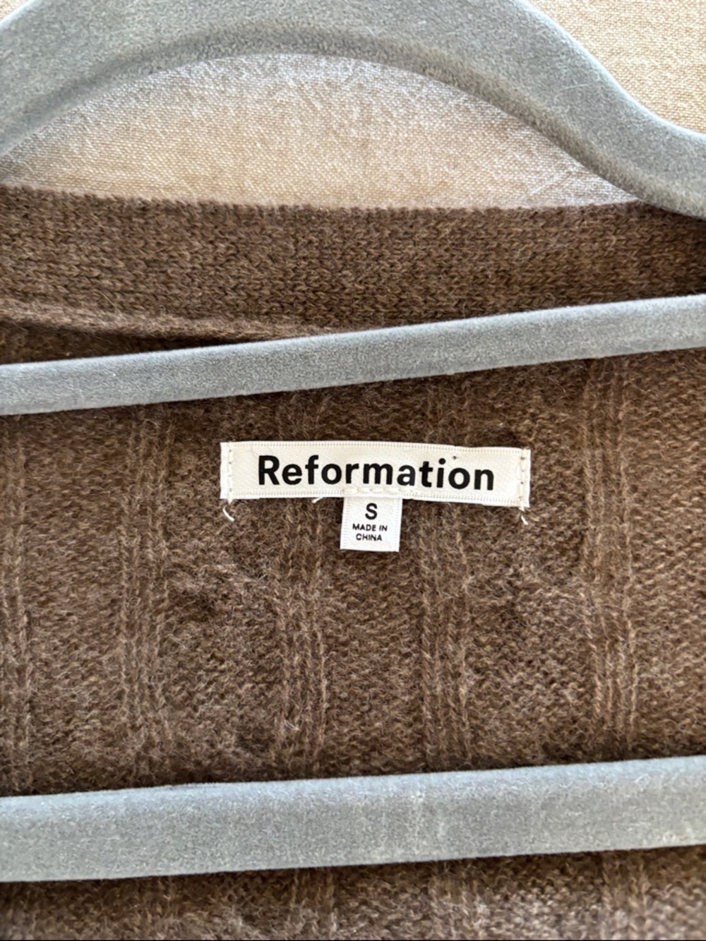 Reformation sweater - Picture 2 of 8